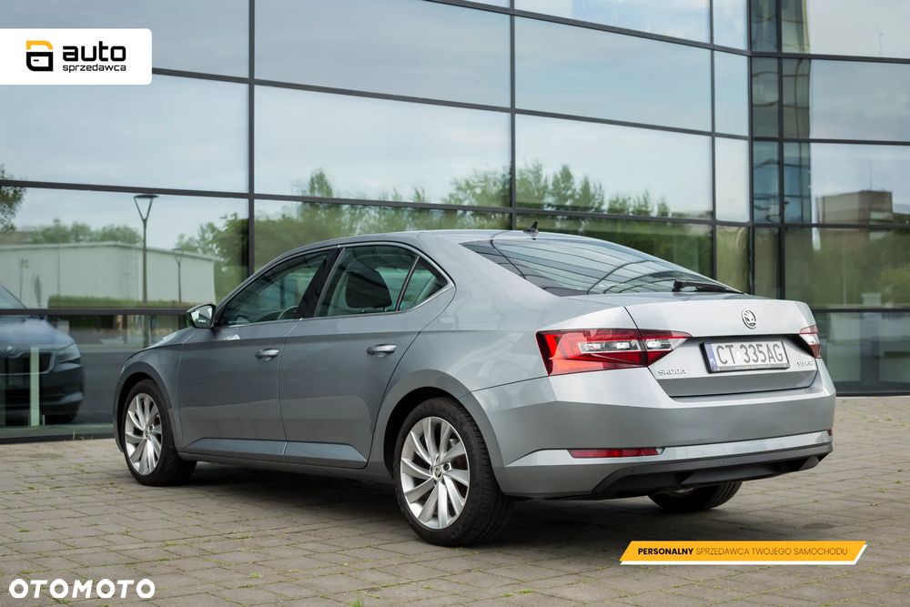 Skoda Superb 2.0 TDI Style DSG - 16