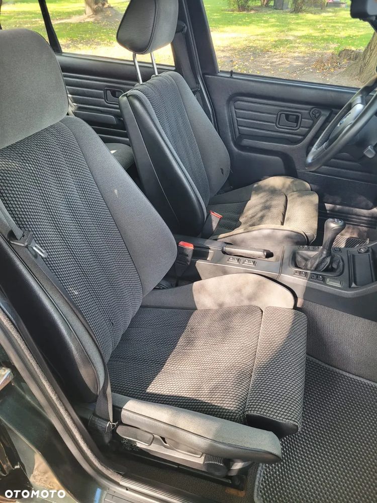 BMW Seria 3 318i - 12