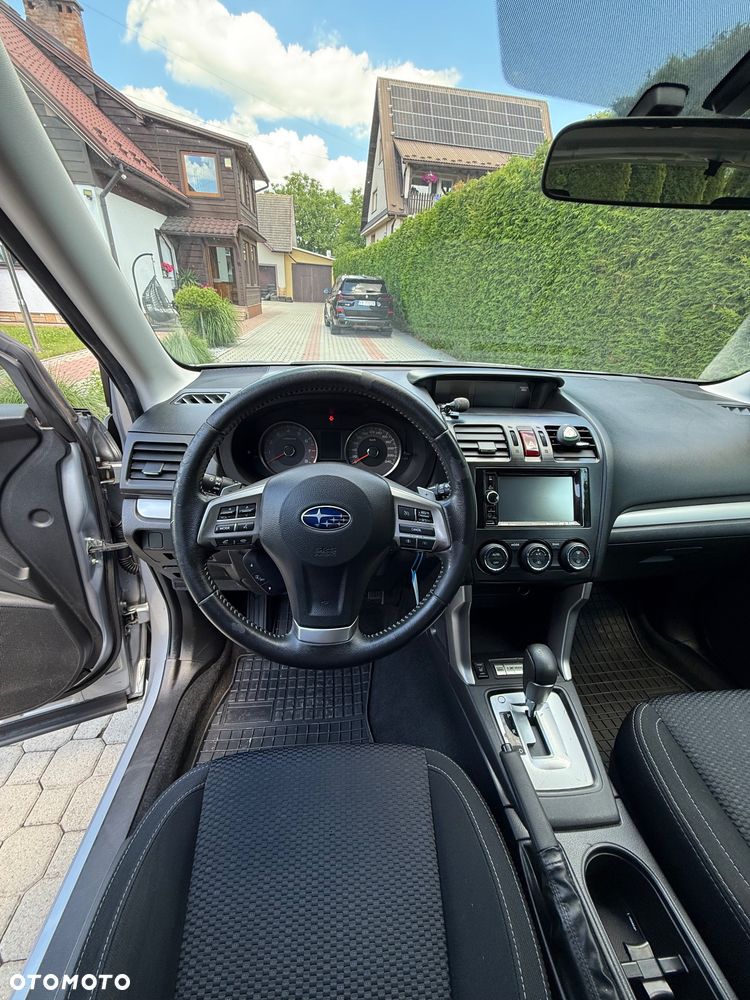 Subaru Forester 2.0i Exclusive Lineartronic - 17