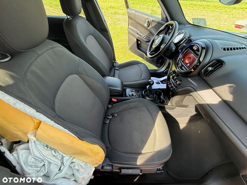 MINI Countryman One Blackyard - 24