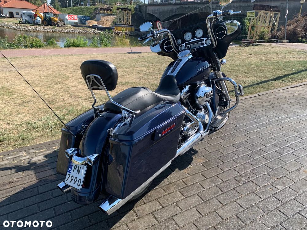 Harley-Davidson Touring Street Glide - 12