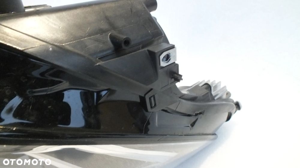 Lampa przednia prawa Opel Crossland X lift Led - 6