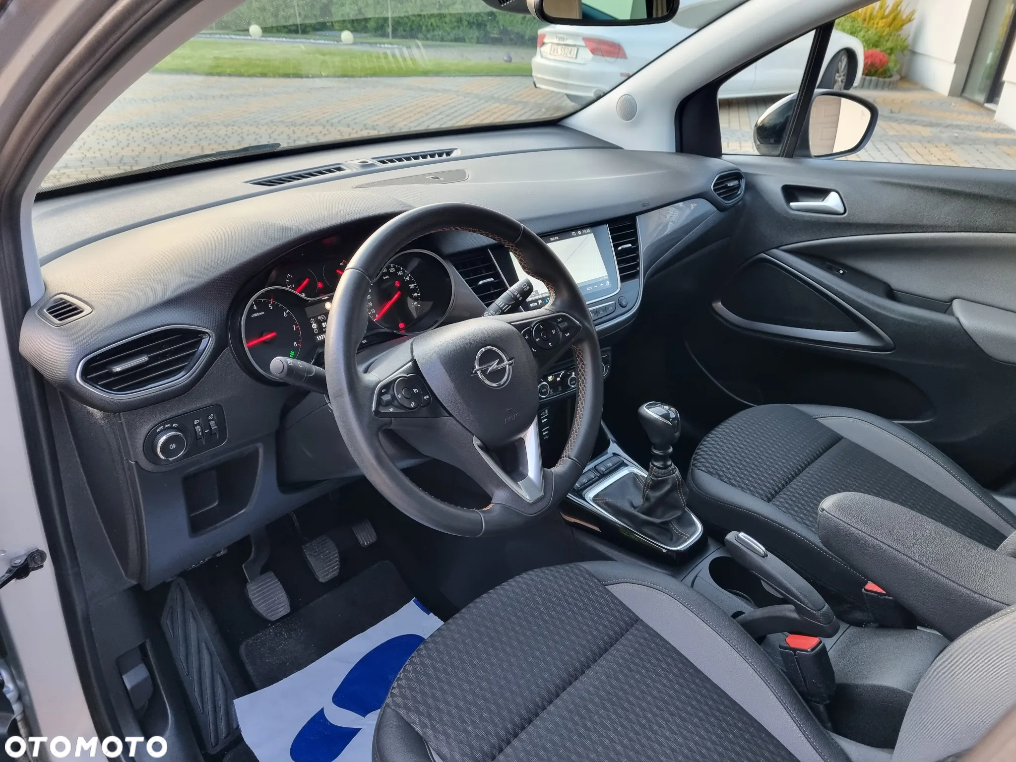 Opel Crossland X 1.2 T Elite S&S - 10