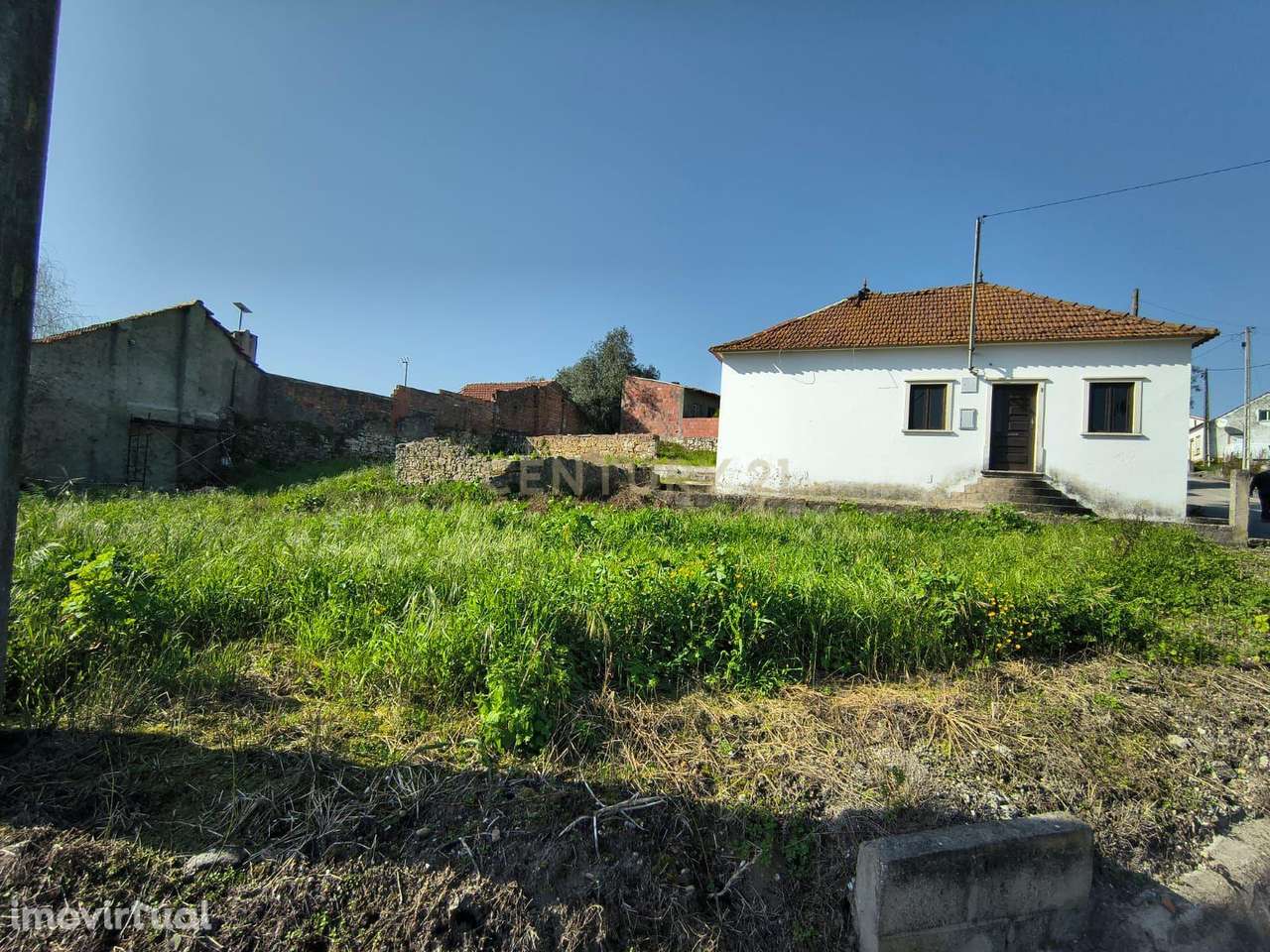 Moradia T2 em Alpedriz – Um investimento com múltiplas possibilidades - Grande imagem: 2/28