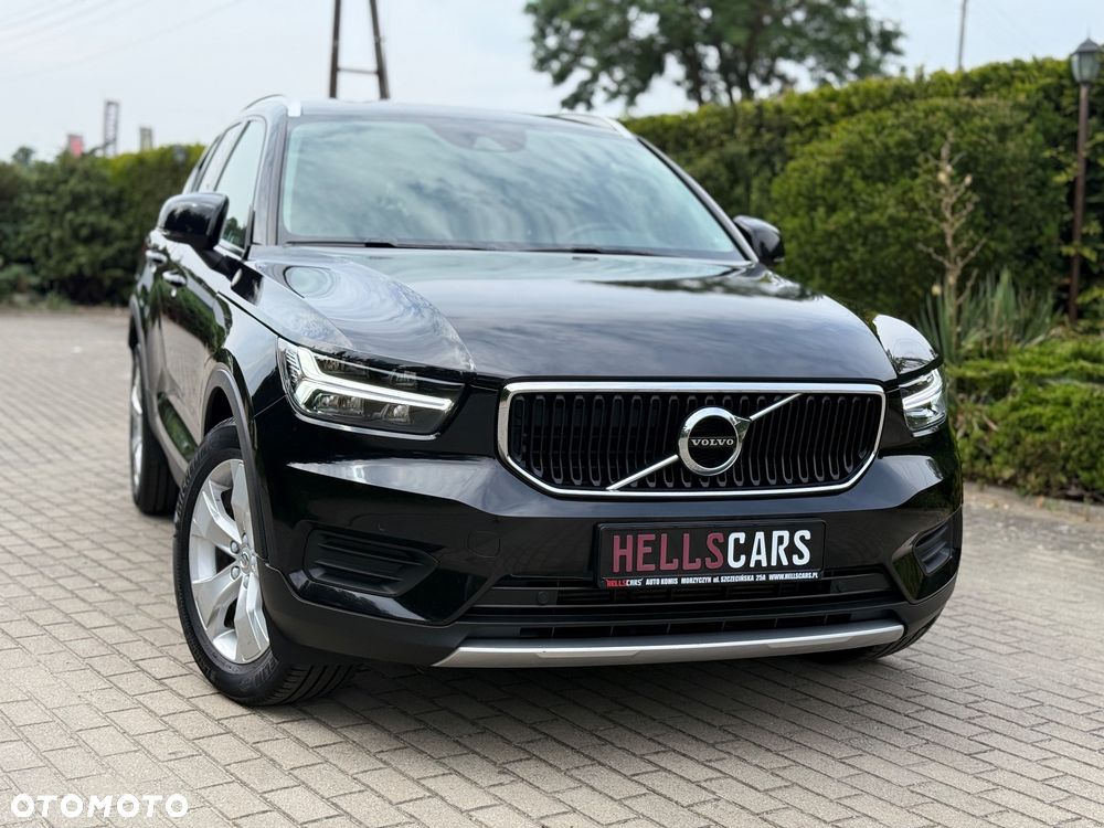 Volvo XC 40 D3 Momentum Pro - 1