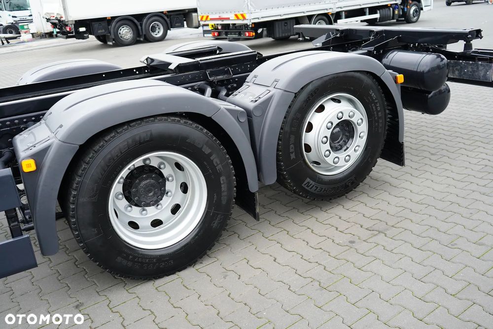 MAN TGS / 26.440 / E 5 / RETARDER / PEŁNY ADR / BDF / 7,15 M , 7,45 M / OŚ SKRĘTNA - 23