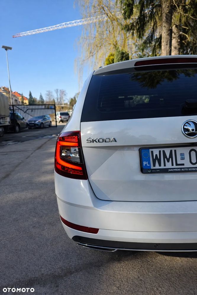 Skoda Octavia 2.0 TDI Style DSG - 9