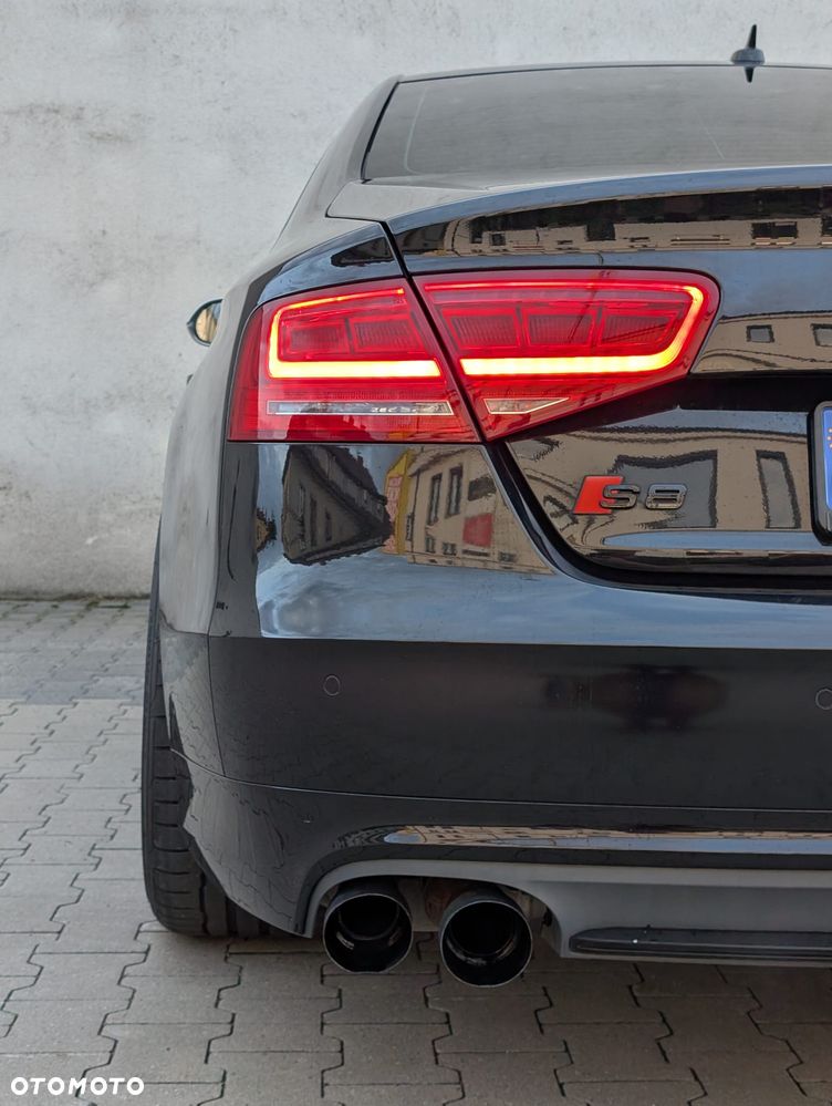 Audi S8 4.0 TFSI Quattro - 33