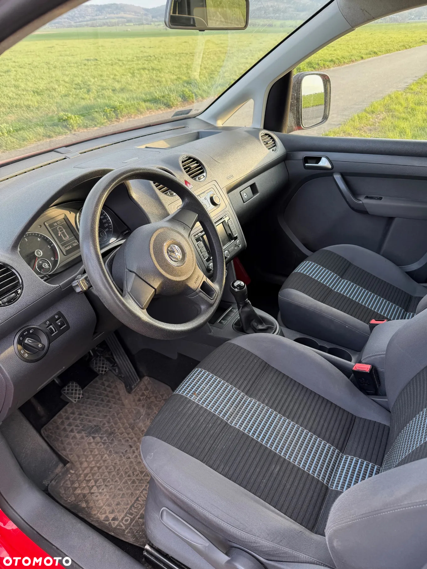 Volkswagen Caddy 1.6 TDI Comfortline - 5