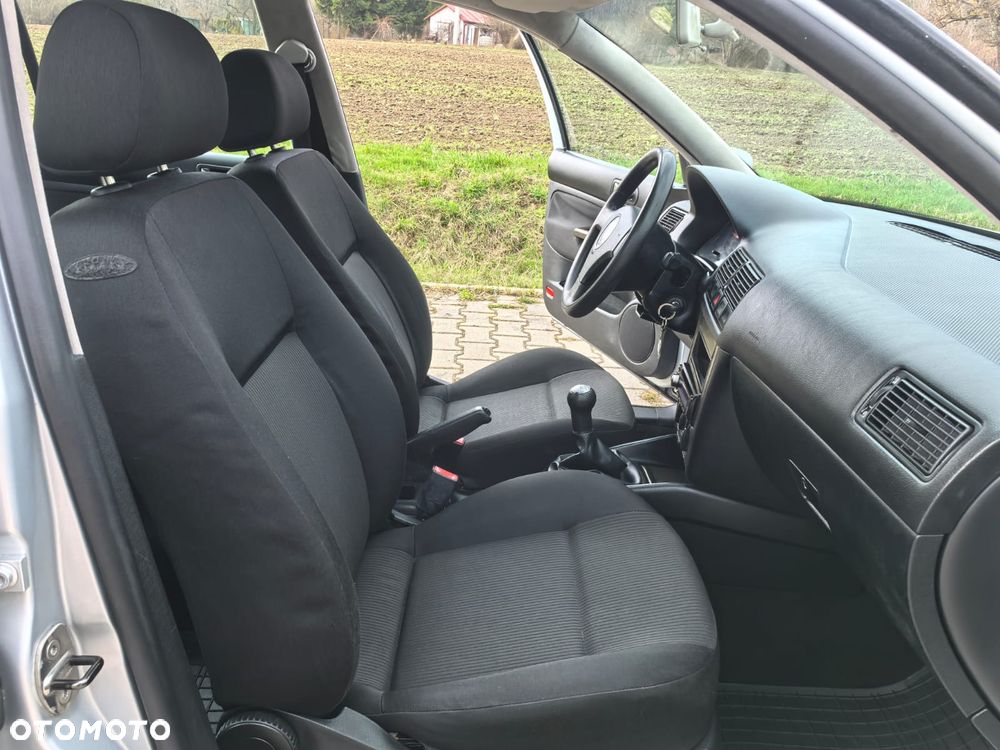 Volkswagen Bora 1.9 TDI Comfortline - 7