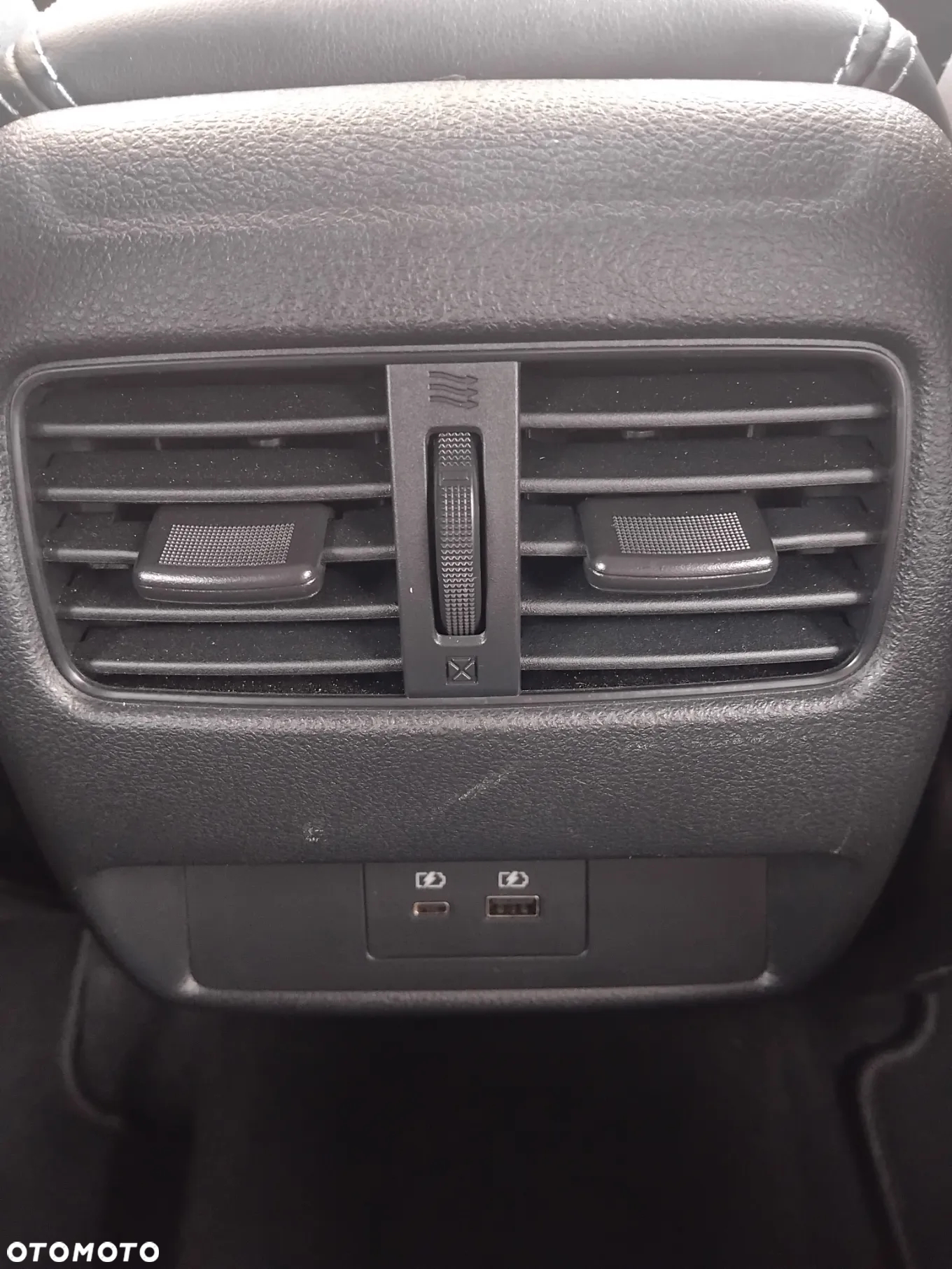 Nissan Qashqai 1.3 DIG-T mHEV N-Connecta Xtronic - 17