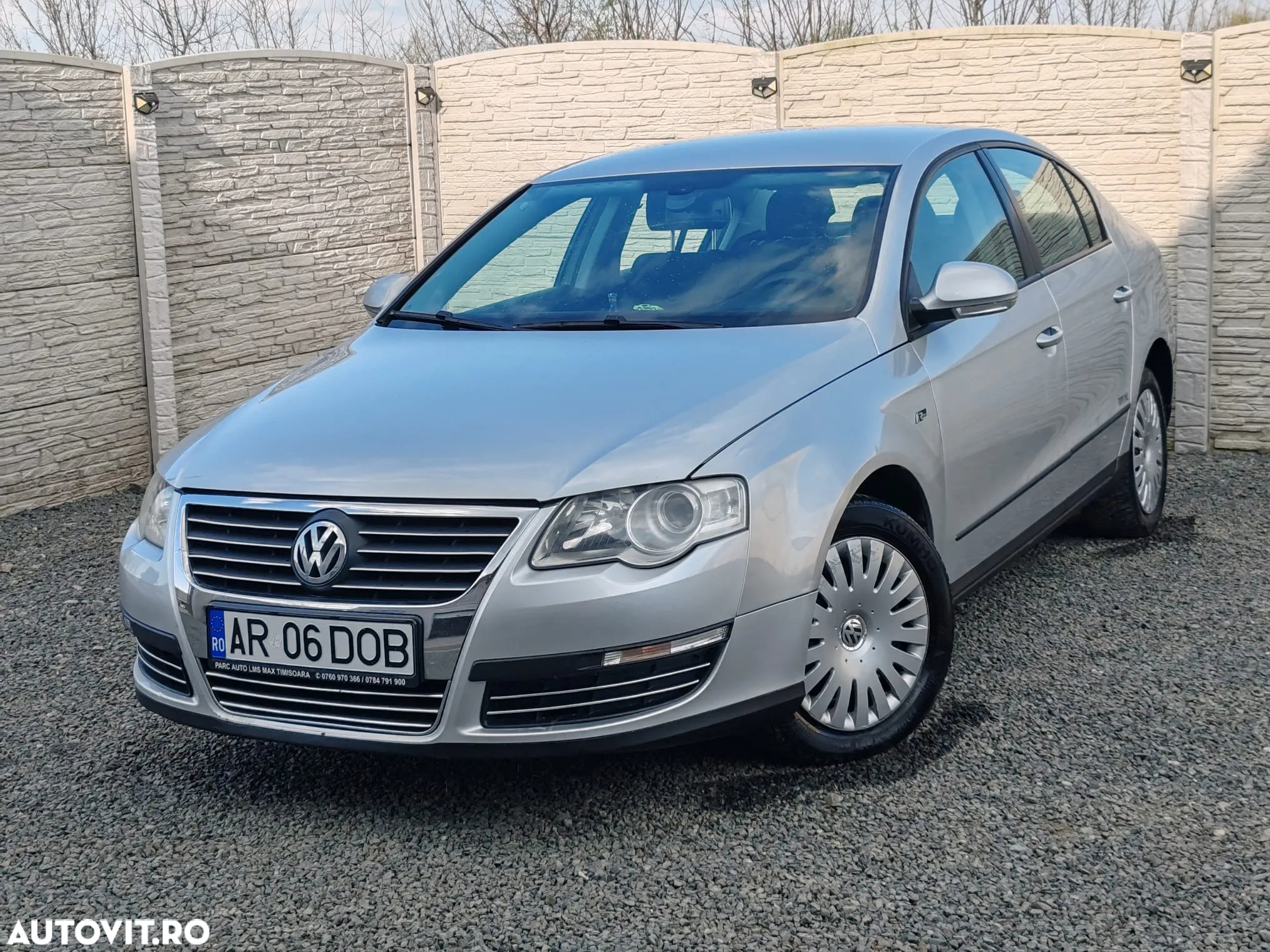Volkswagen Passat - 2
