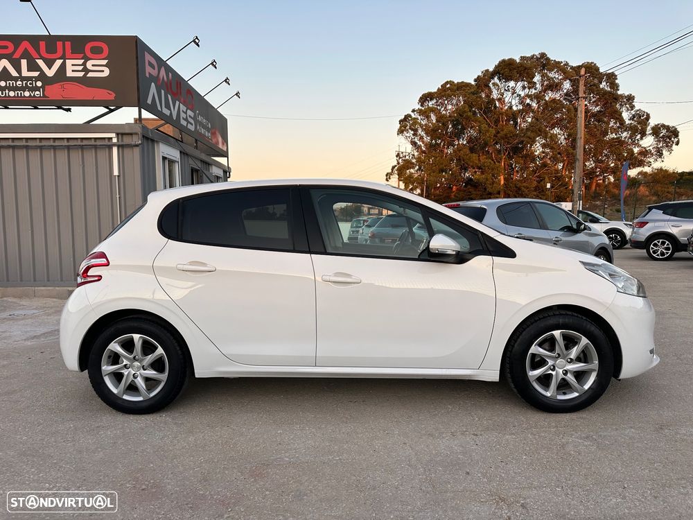 Peugeot 208 1.4 HDi Active - 3