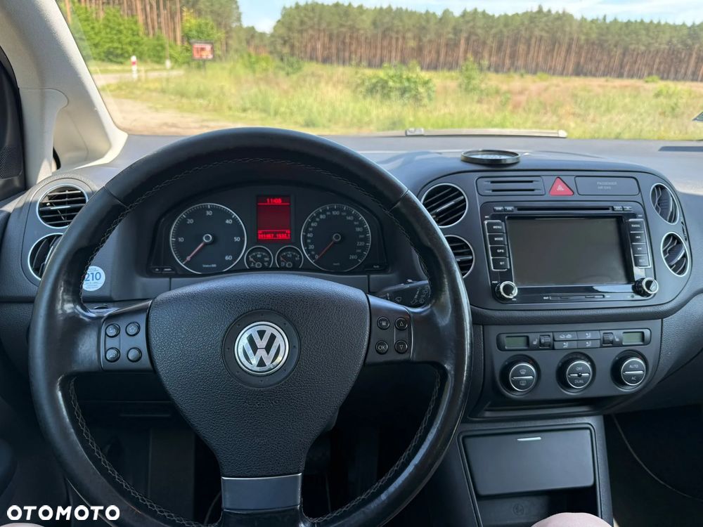 Volkswagen Golf Plus 1.9 TDI DSG United - 19