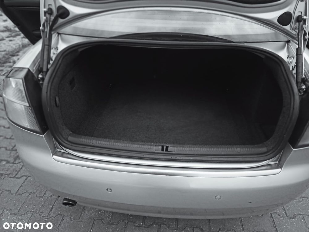 Audi A4 Limousine - 26