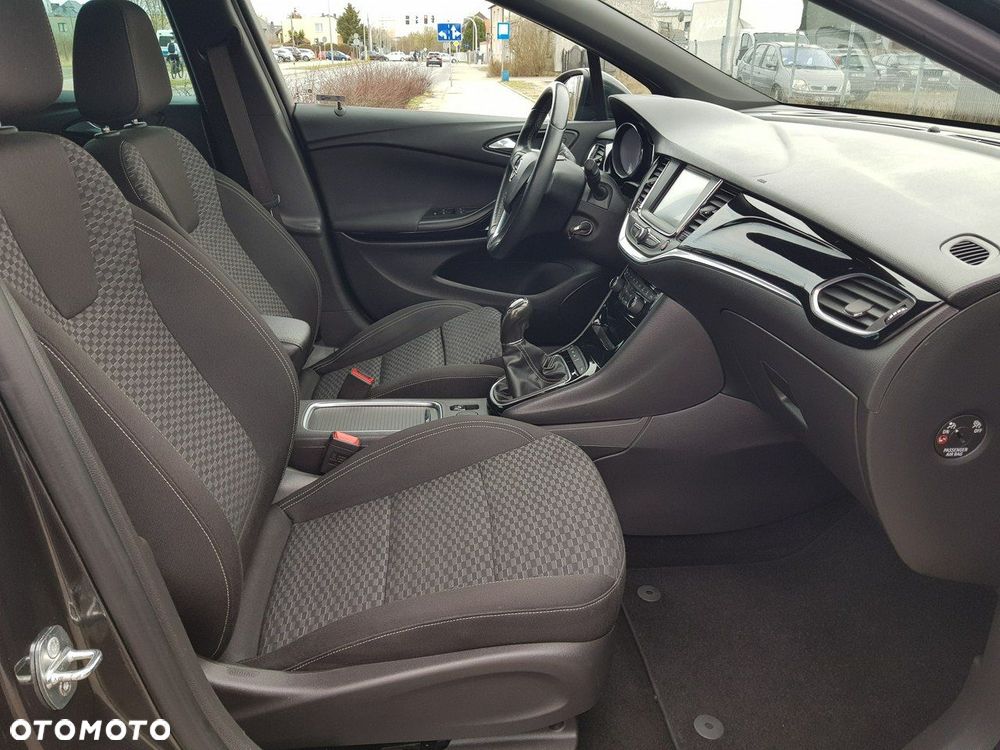 Opel Astra 1.4 Turbo Dynamic - 17