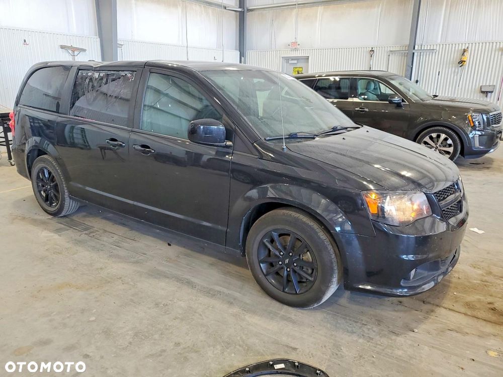Dodge Grand Caravan 3.6 R/T - 18