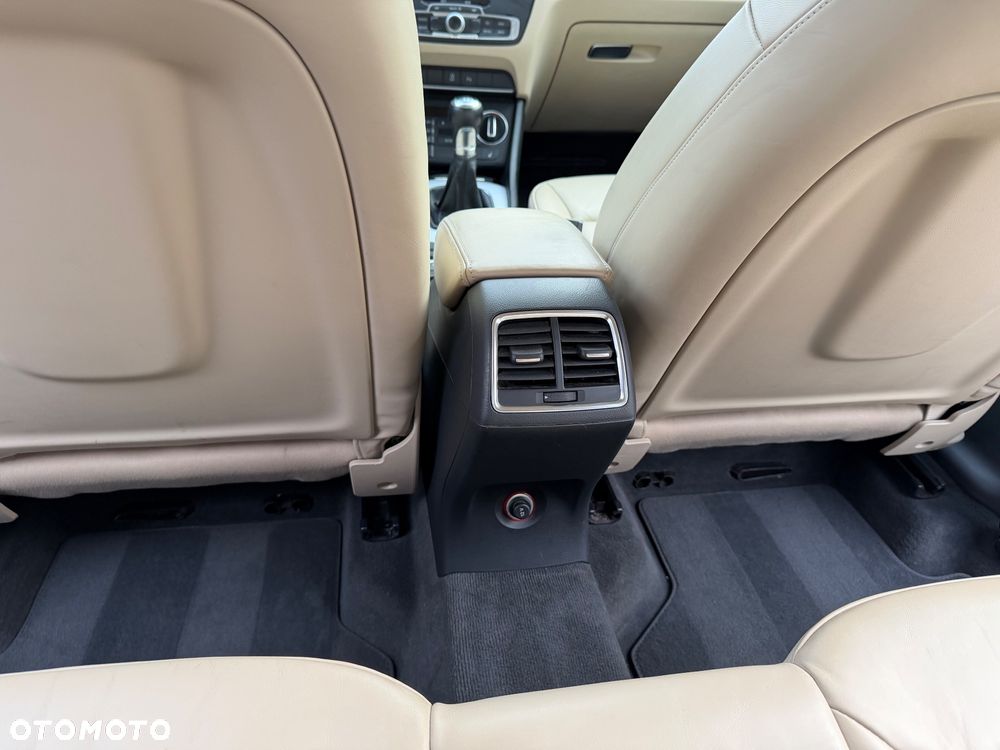 Audi Q3 2.0 TDI sport - 23