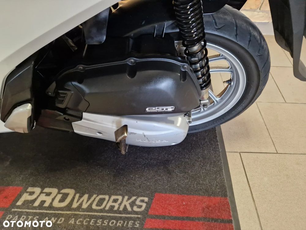 Honda SH - 23