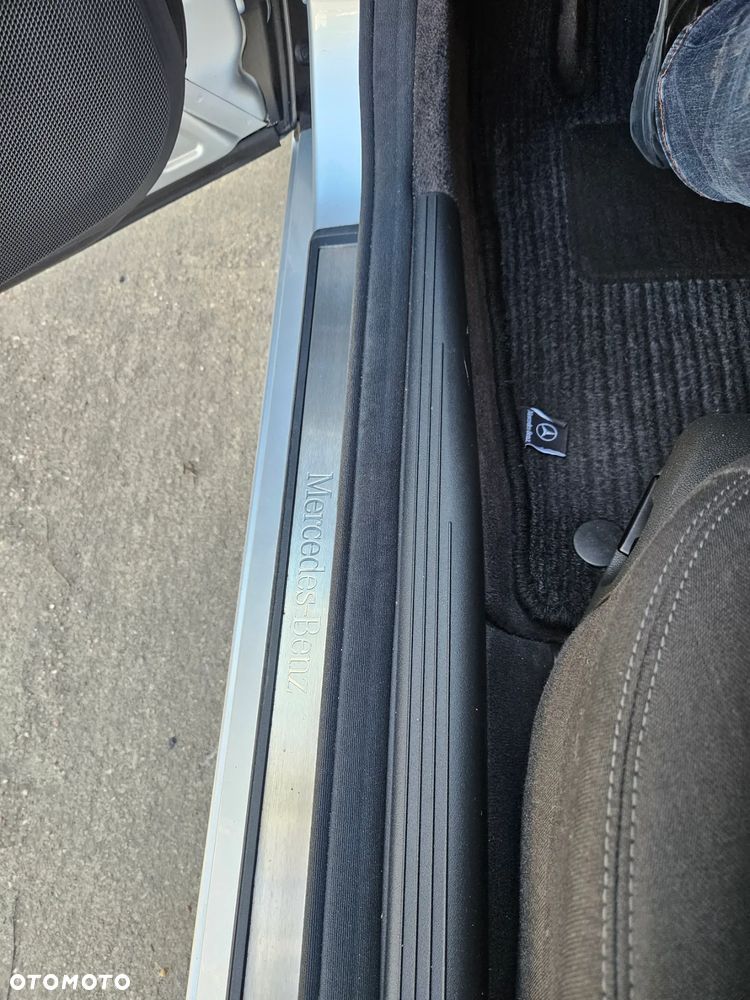 Mercedes-Benz Klasa E 200 Kompressor Classic - 15