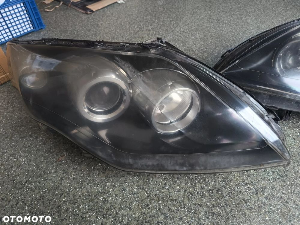 Renault Laguna III lampa przednia prawa lewa 260600074R 260100041R - 2