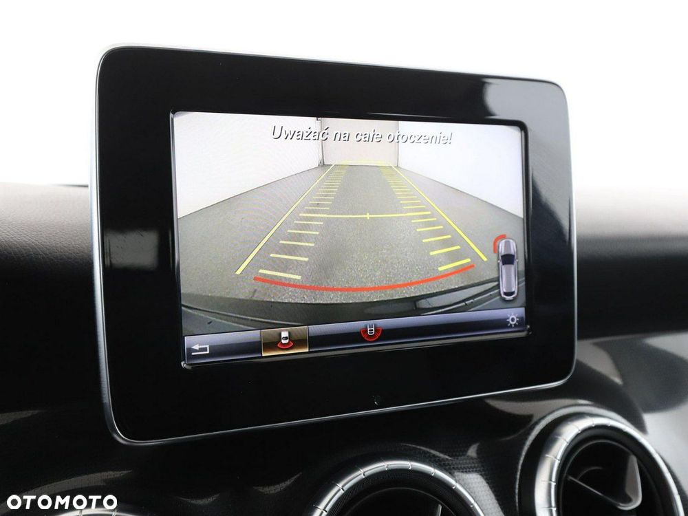 Mercedes-Benz CLA 180 d 7G-DCT - 25