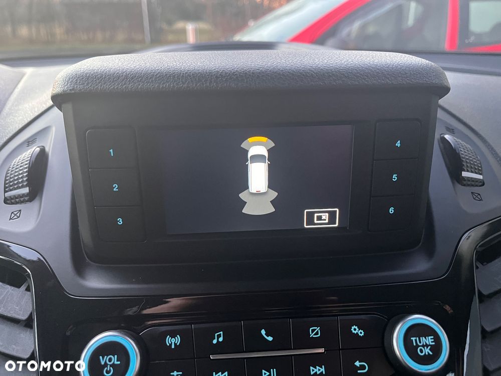 Ford Tourneo Connect Gr 1.5 EcoBlue Titanium - 29