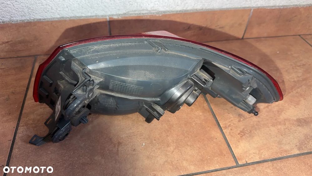 BMW F32 F33 F36 LAMPA W BŁOTNIK LEWA TYŁ 7296099 USA - 3