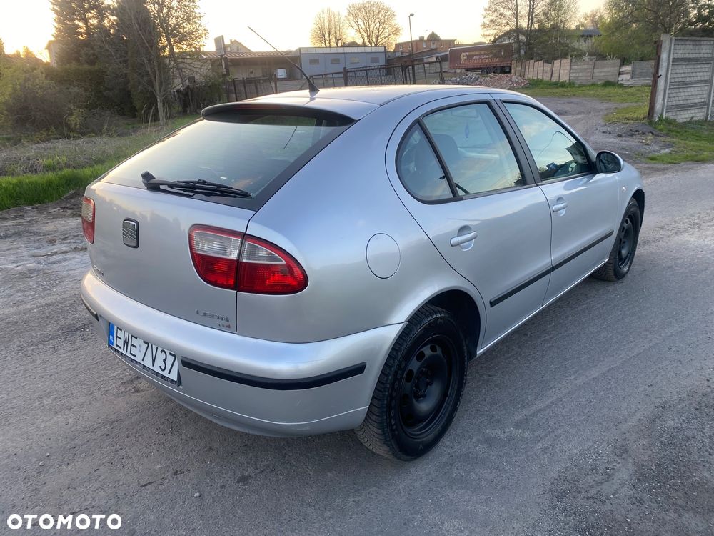 Seat Leon 1.9 TDI Signo - 3