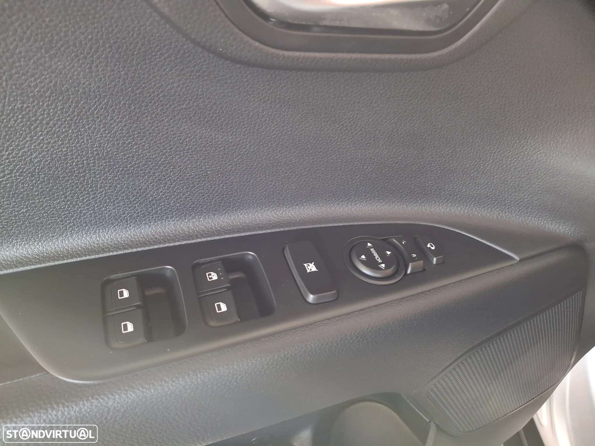 Kia Stonic 1.0 T-GDI Drive - 9