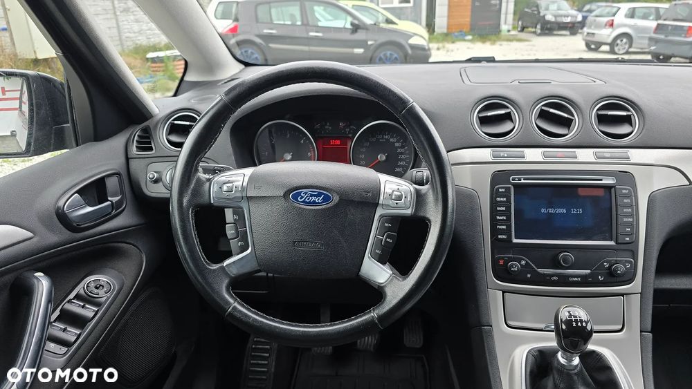 Ford S-Max - 23