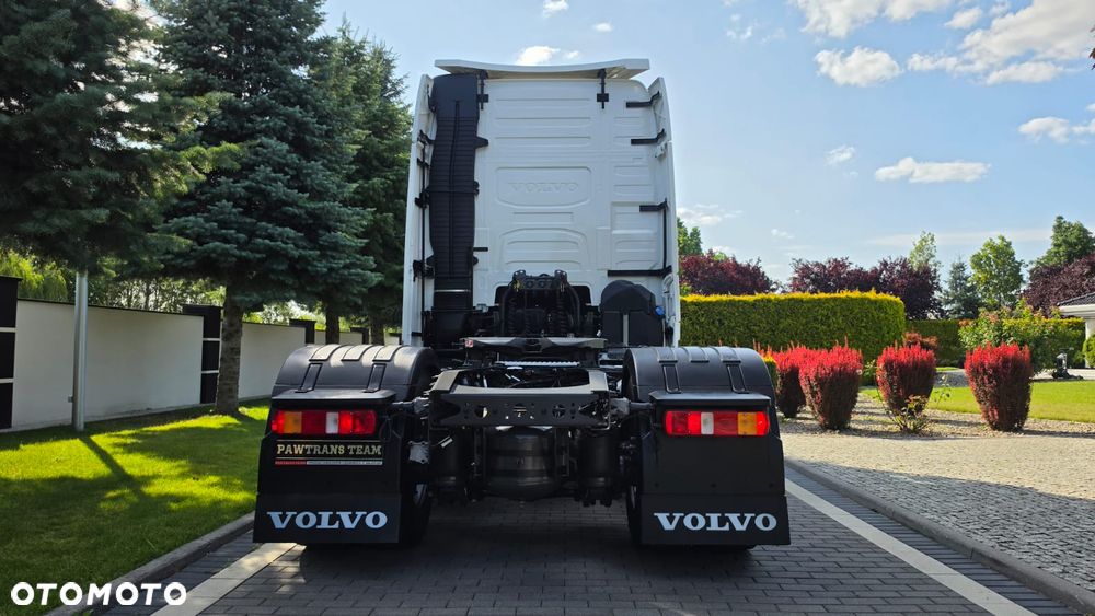 Volvo ///FH///500///2022///GLOBETROTTER/// XXL///FULL LED///VIRTUAL COCPIT/// TABLET///KLIMATYZACJA POSTOJOWA/// ZABUDOWY MIĘDZYOSIOWE///WAGA/// KAMERA///STAN BARDZO DOBRY - 7