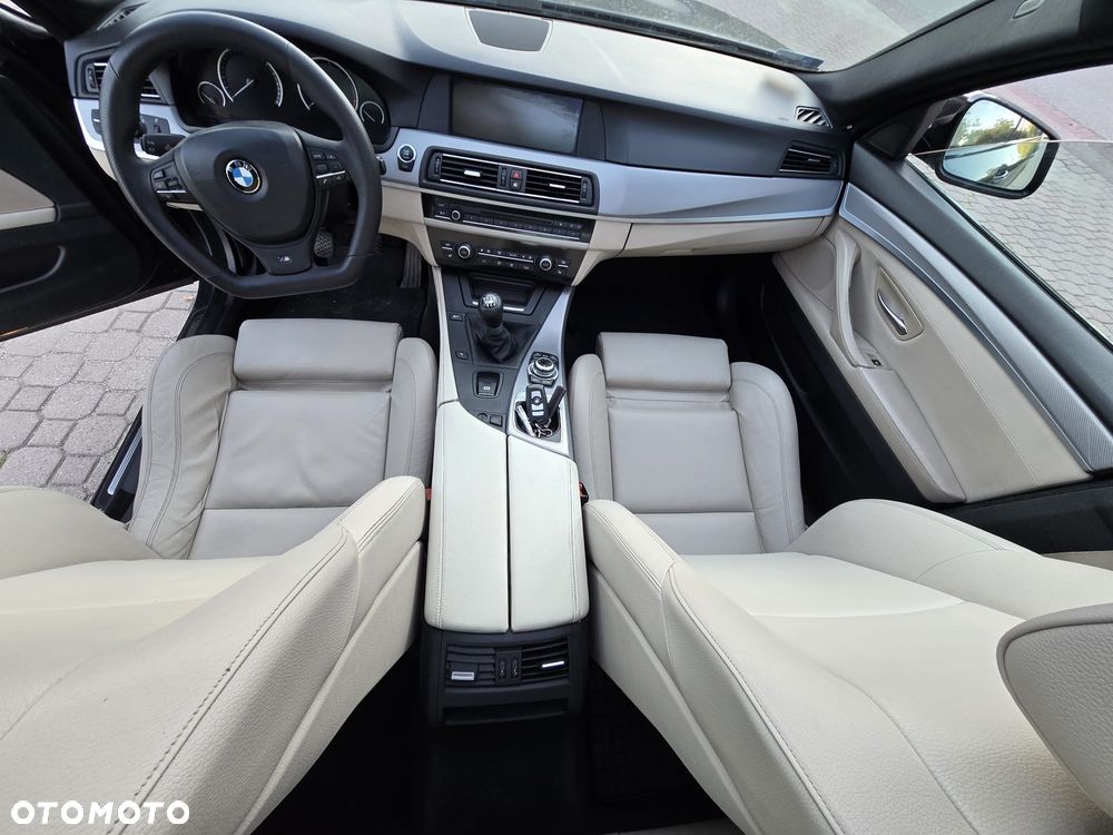 BMW Seria 5 520d - 12