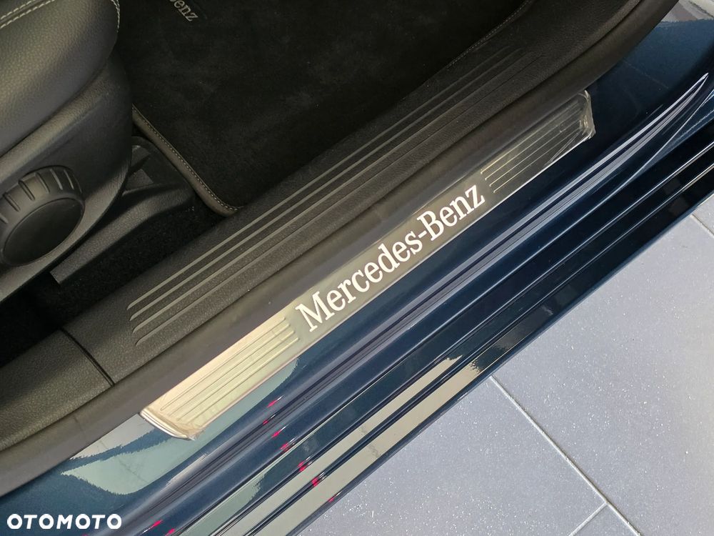 Mercedes-Benz Klasa A 180 Edycja specjalna 7G-DCT - 11