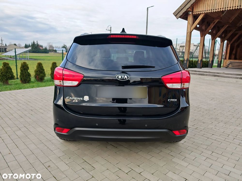 Kia Carens 1.7 CRDi 141 Dream-Team Edition - 16