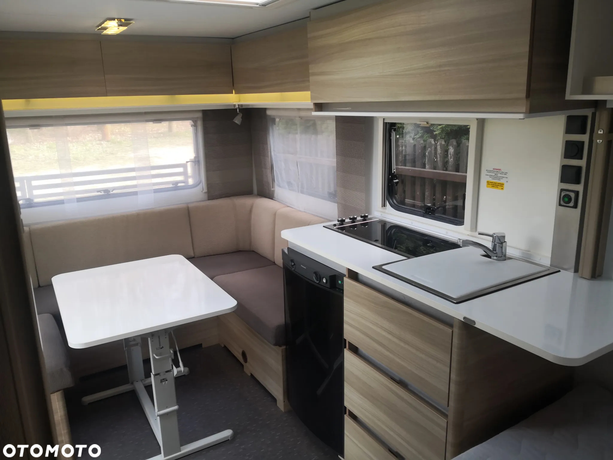Adria Altea 462 pu - 11