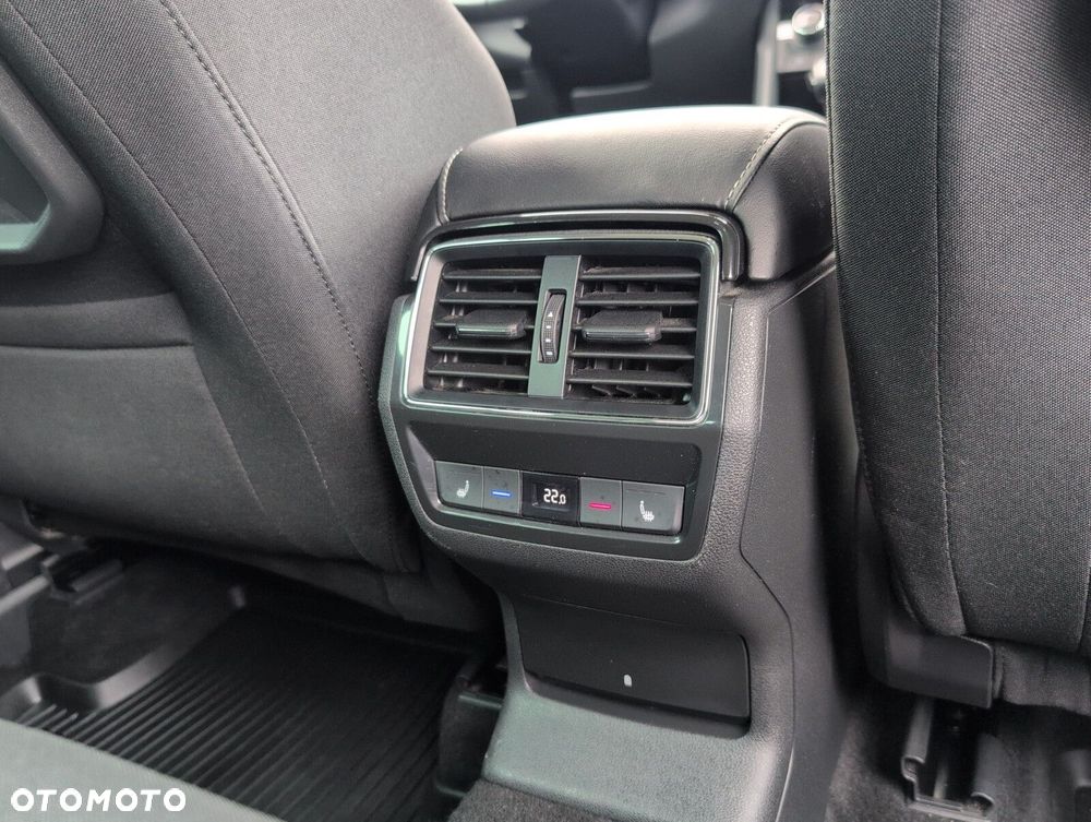 Skoda Karoq 2.0 TDI SCR 4x4 Style DSG - 13