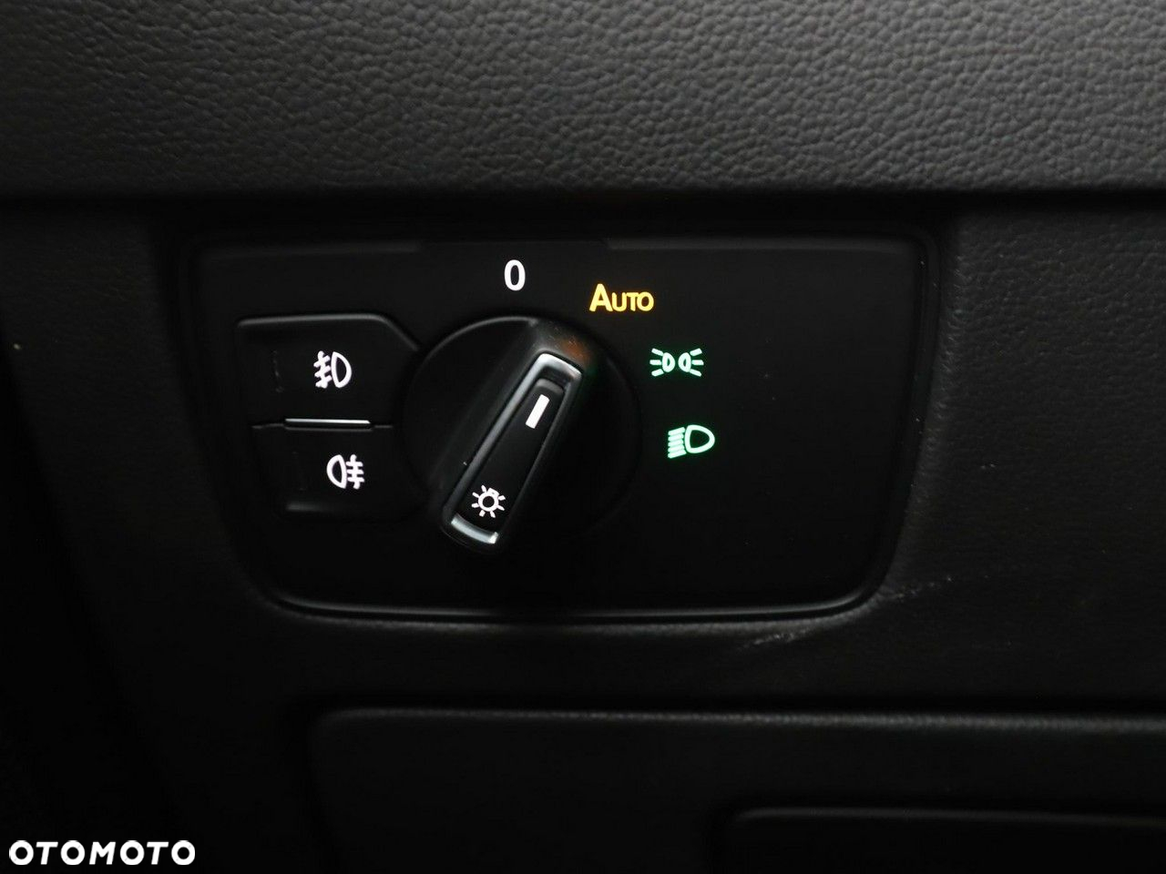 Volkswagen Passat 2.0 TDI SCR Business DSG - 35