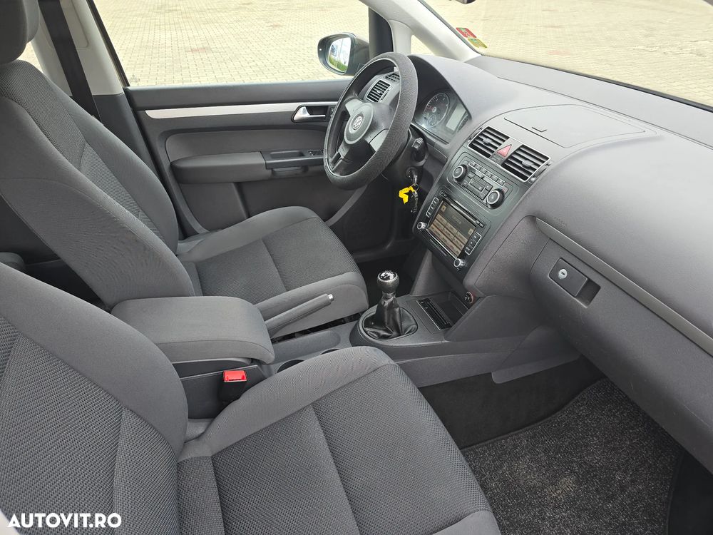 Volkswagen Touran 1.6 TDI SCR BlueMotion Technology Comfortline - 8