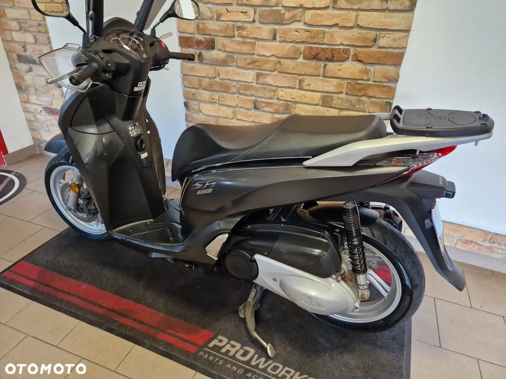 Honda SH - 4