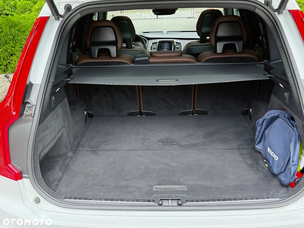 Volvo XC 90 - 12