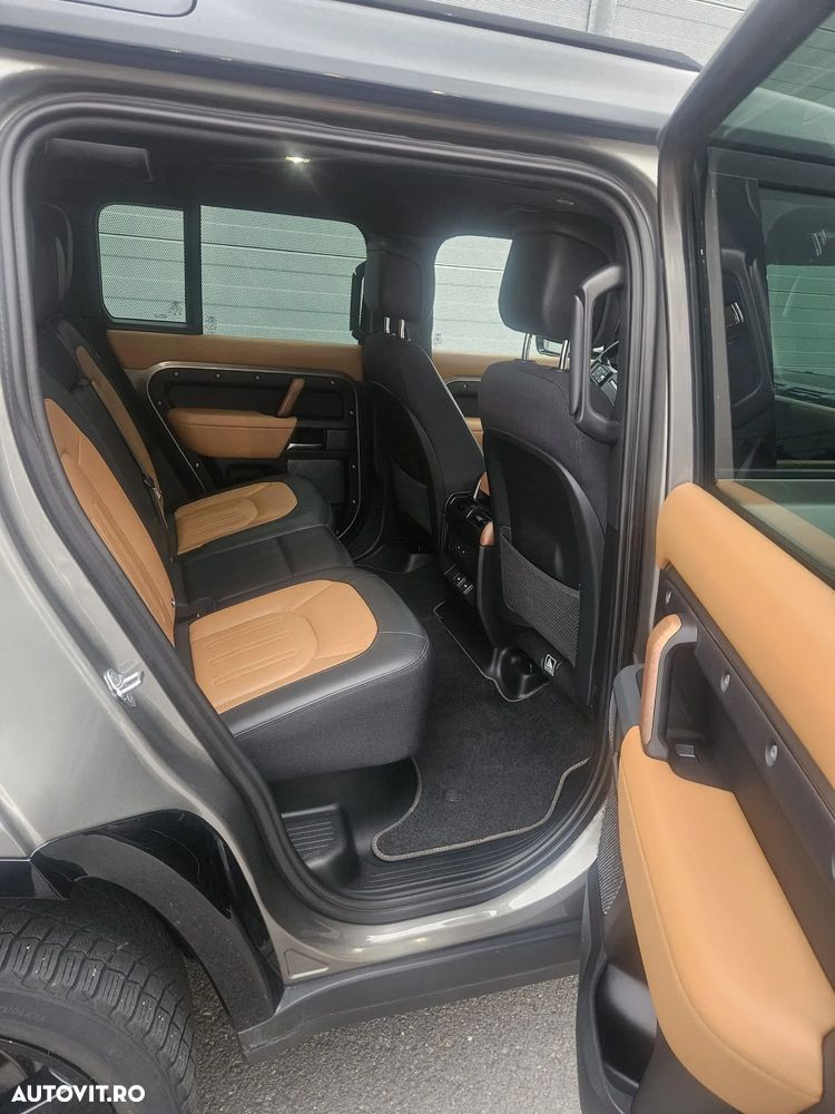 Land Rover Defender - 15