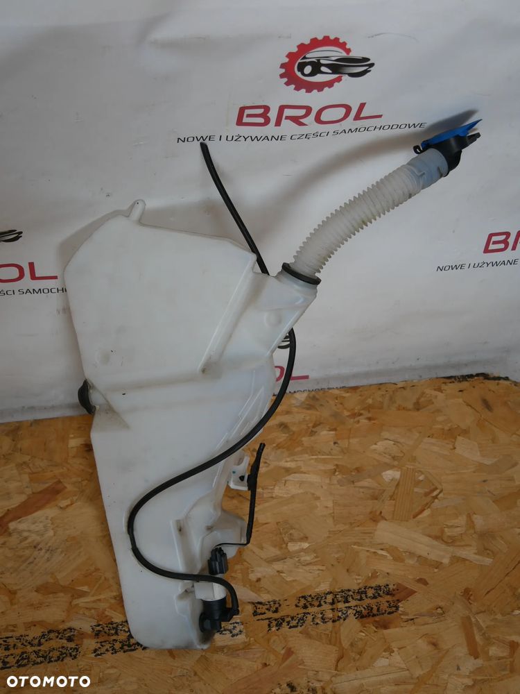 ZBIORNICZEK SPRYSKIWACZY JAGUAR XE X760 GX73-17B613-D - 1
