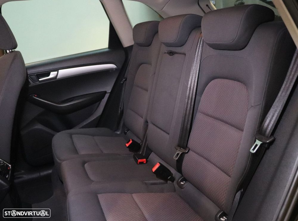 Audi Q5 2.0 TDI Advance - 35