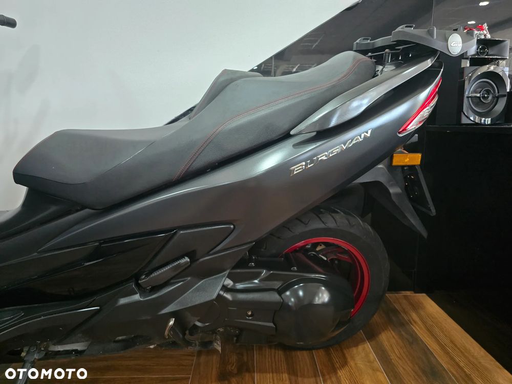 Suzuki Burgman - 11