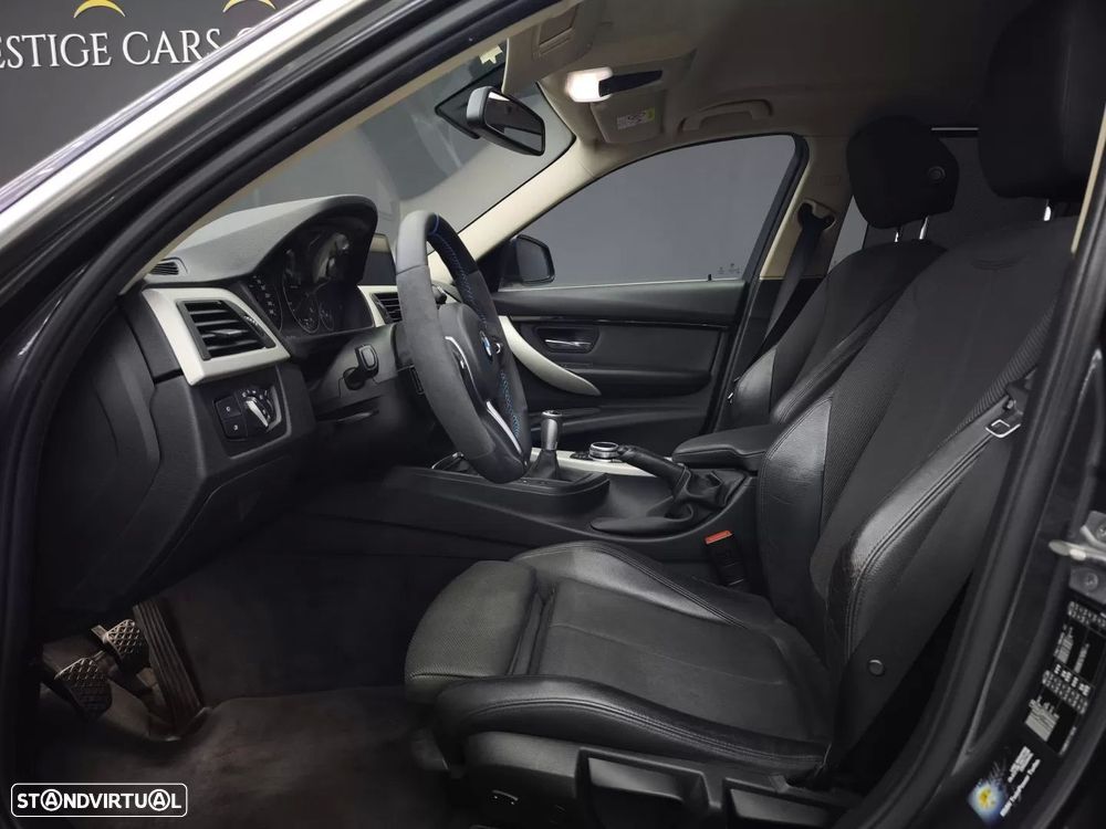 BMW 318 d Line Sport - 20