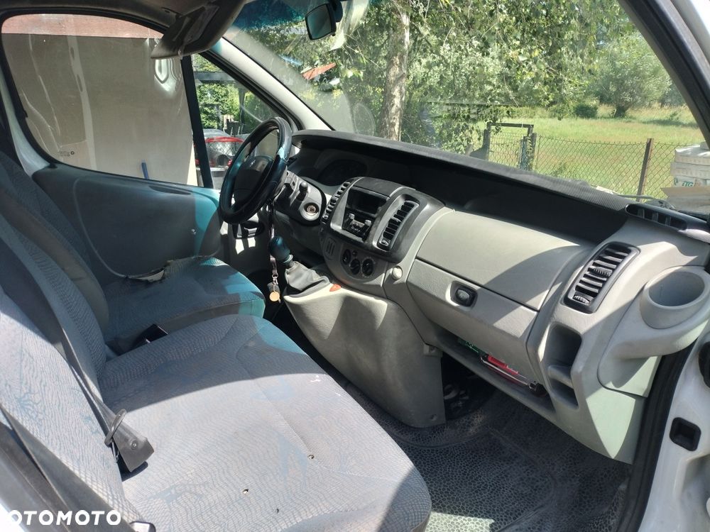 Renault Trafic - 6