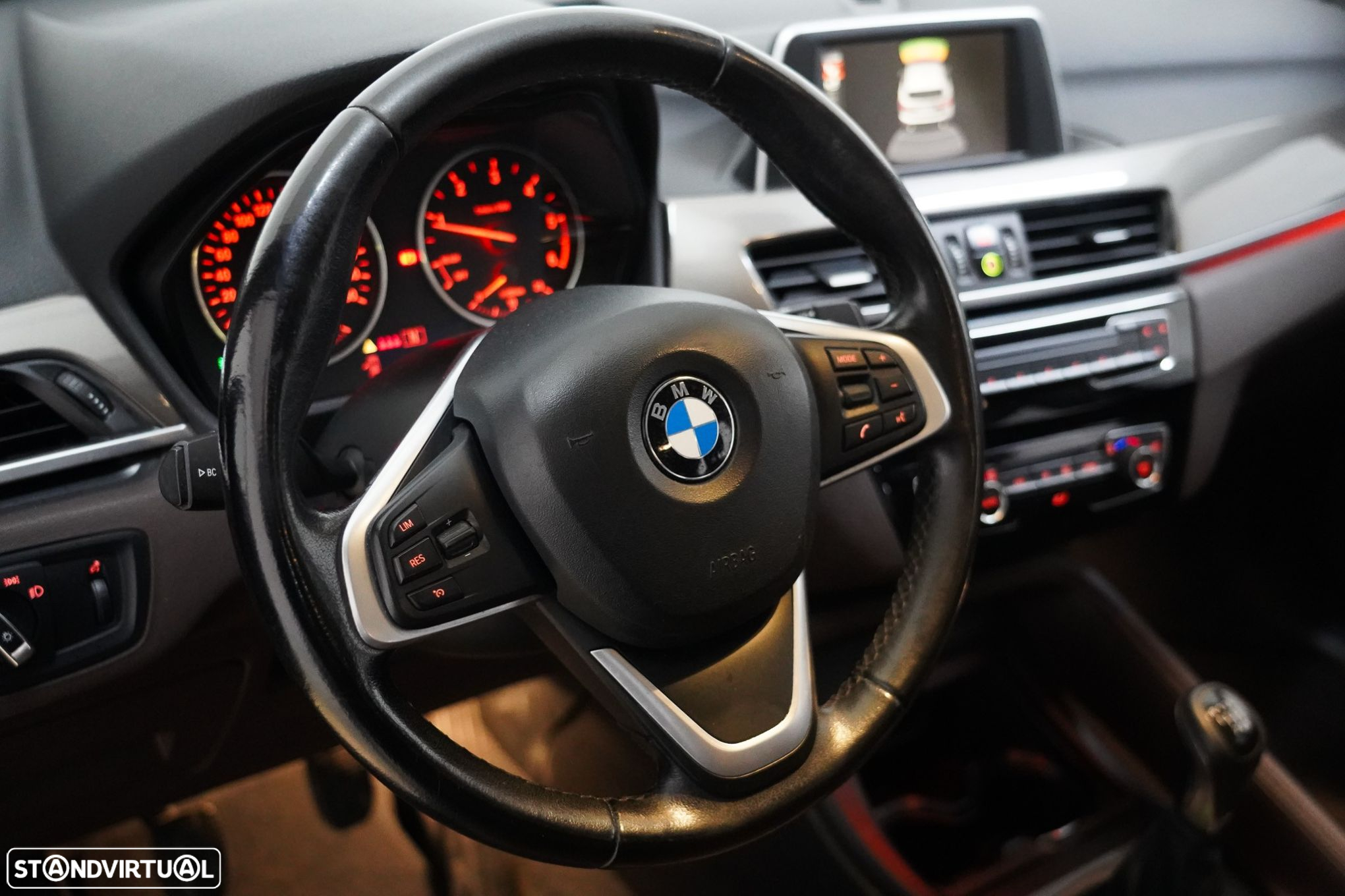 BMW X1 18 d sDrive Advantage - 8