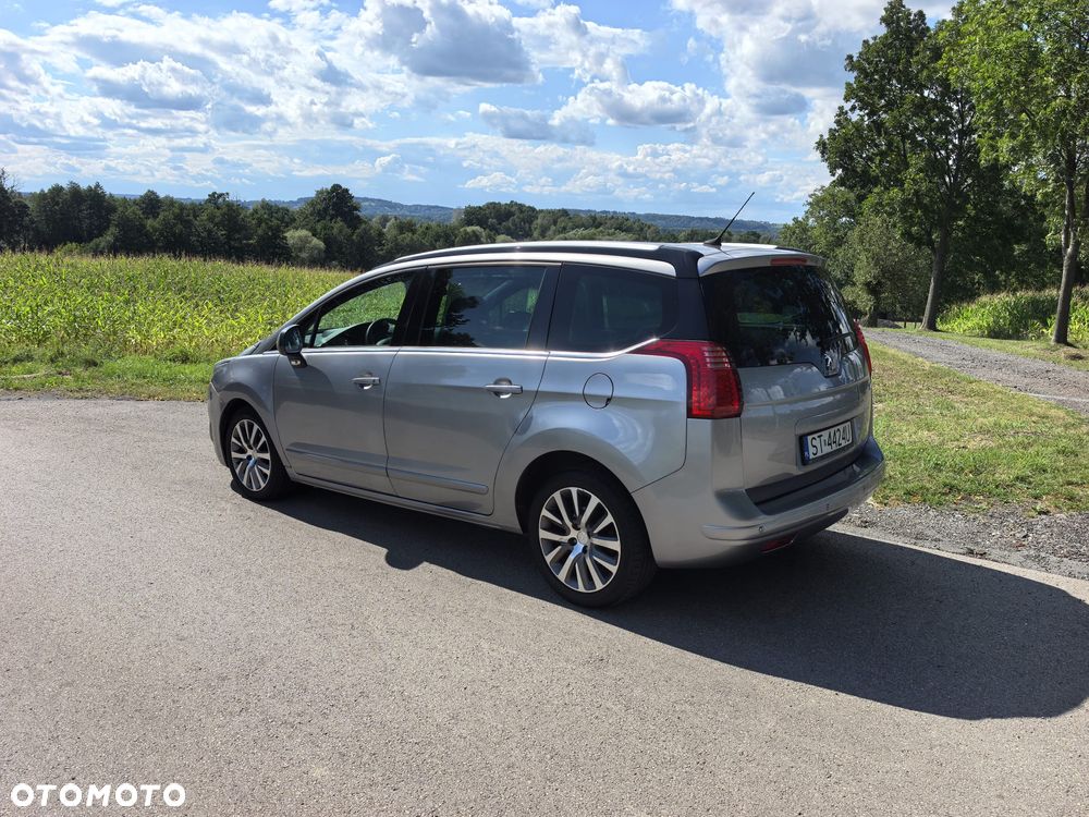 Peugeot 5008 2.0 HDi Premium + - 10