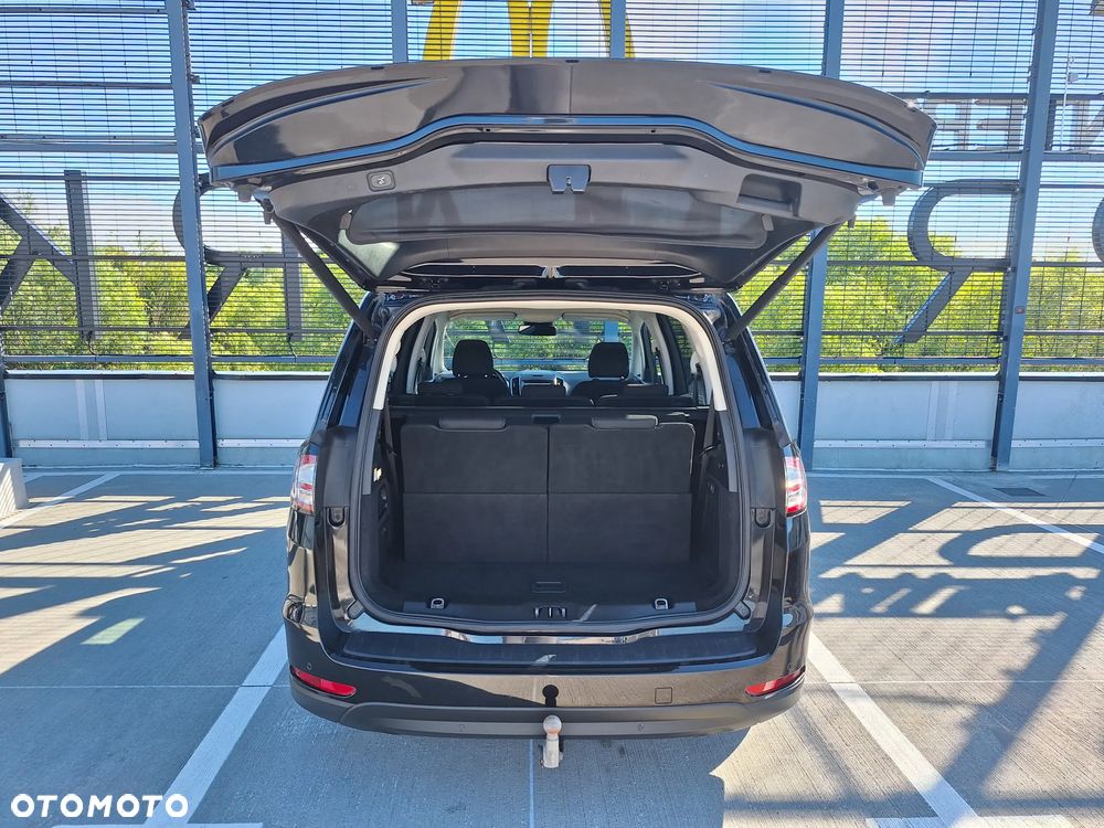 Ford Galaxy - 12